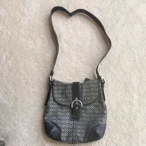 Authentic Coach crossbody/ shoulder bag